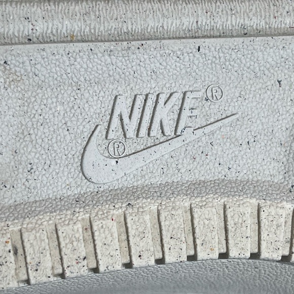 NIKE Air Force 1 Mid 07 LV8 Next Nature 
DM0119-100 Sail Wheat
Grass Gold Size14 - Picture 16 of 16